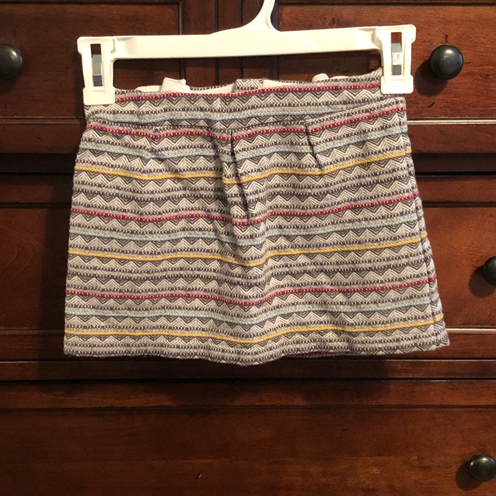 Size 5T O’ShKosh B’Gosh skirt